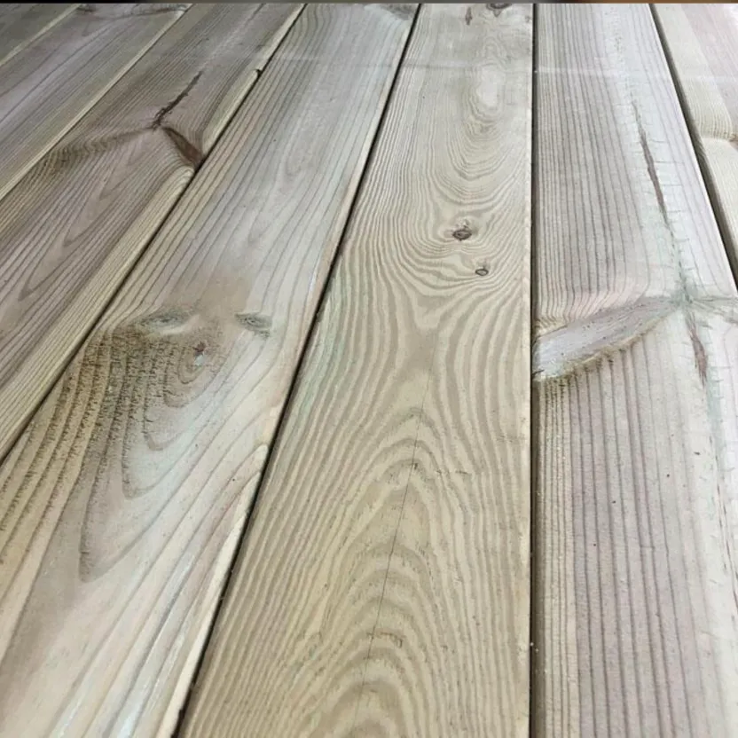 Trykimprægnerede terrassebrædder